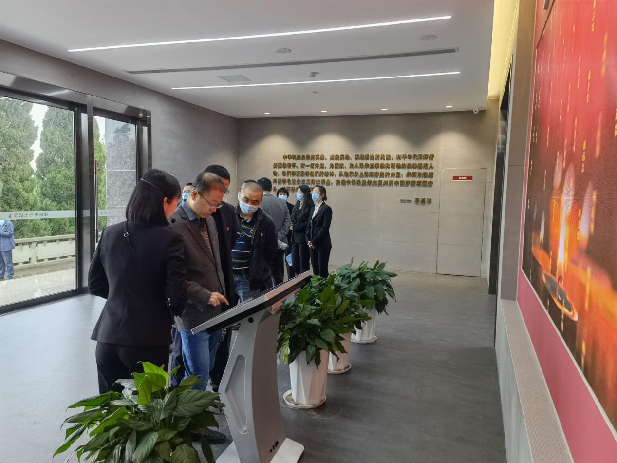 BAF17F34337EECFB1CB4C4D1B8D75C4D