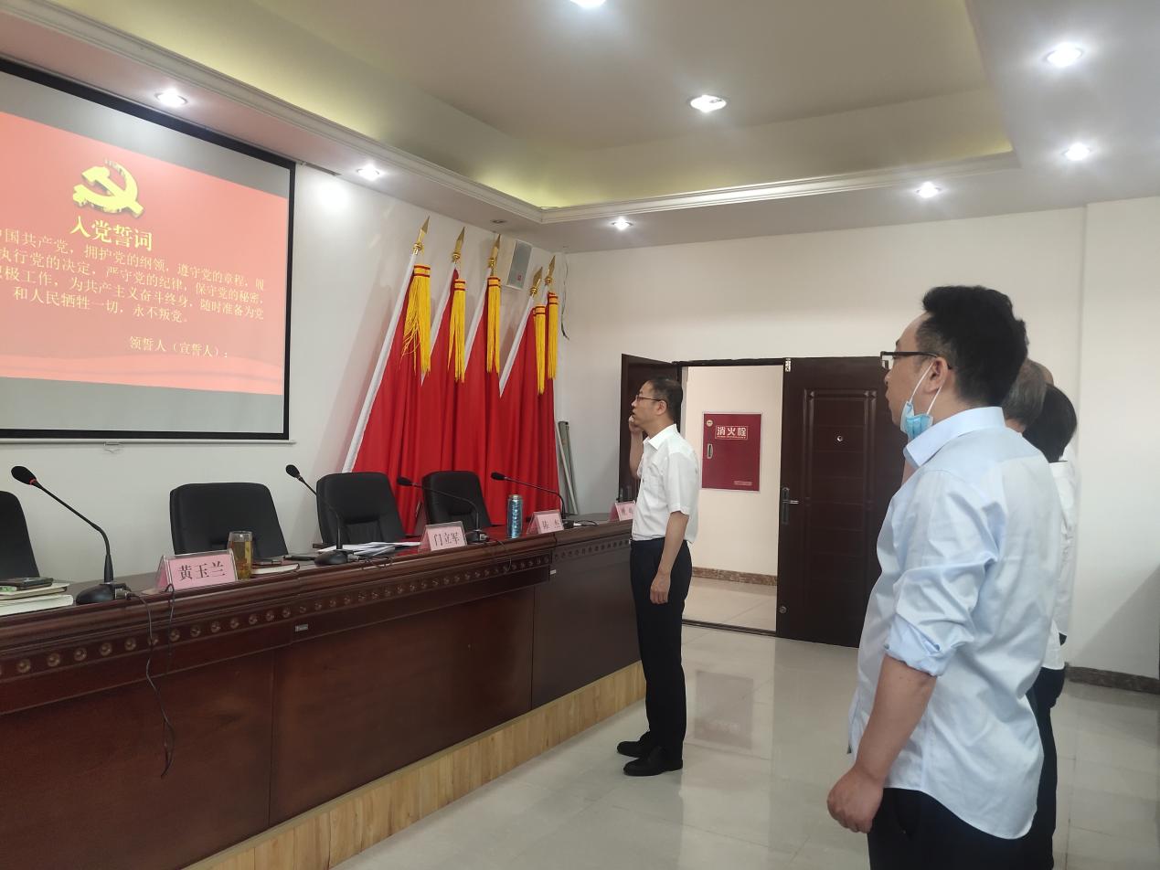 b888c413406111c25a22b8cc2373f52