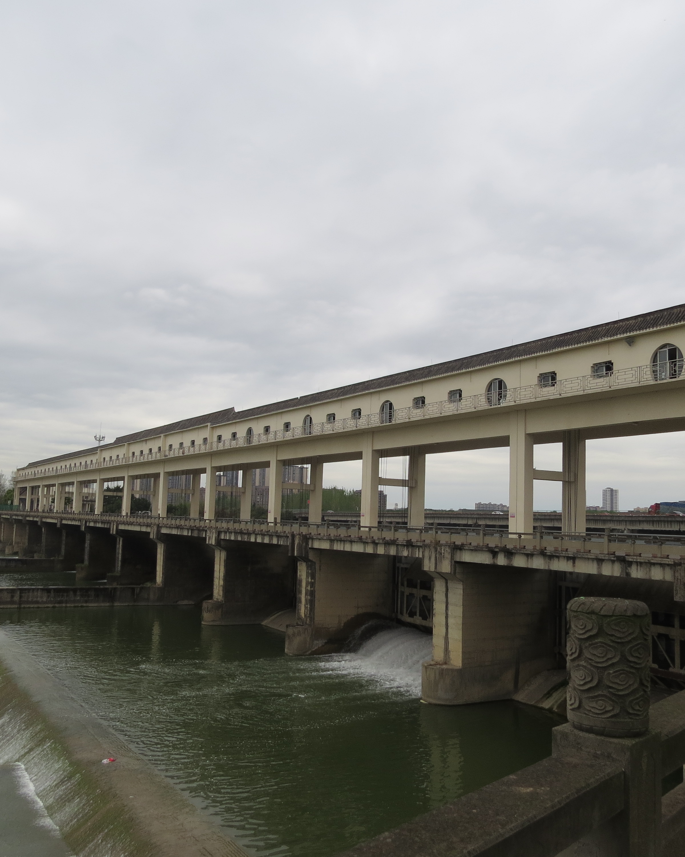 德陽柳梢堰閘壩